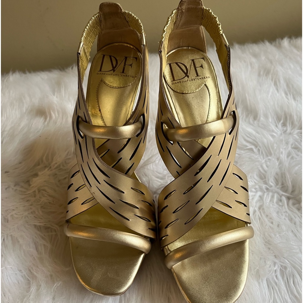 Diane Von Furstenberg gold heels 6.5M